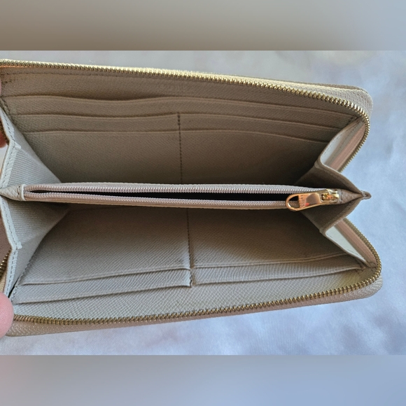 Furla Light Beige Zip-Around Leather Wallet - Picture 8 of 12